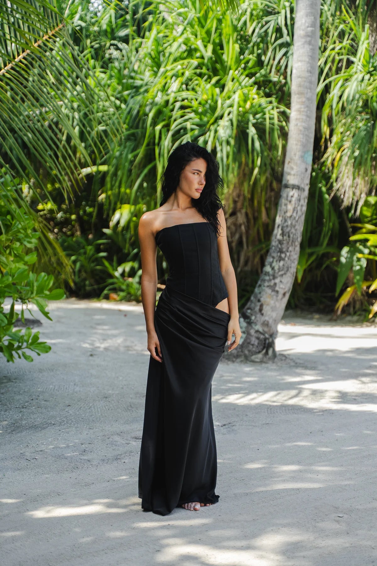 Huxley Gown Black
