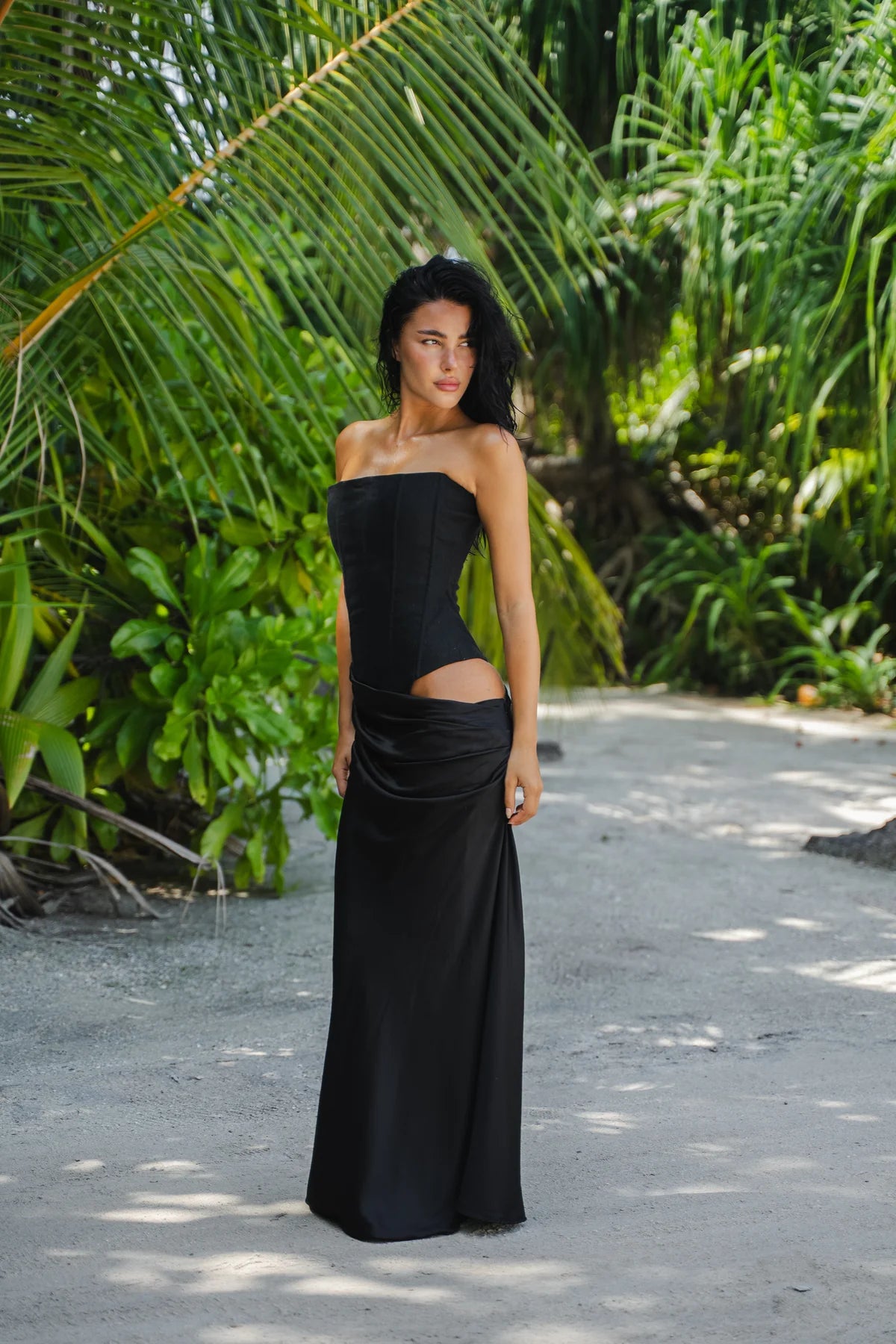 Huxley Gown Black
