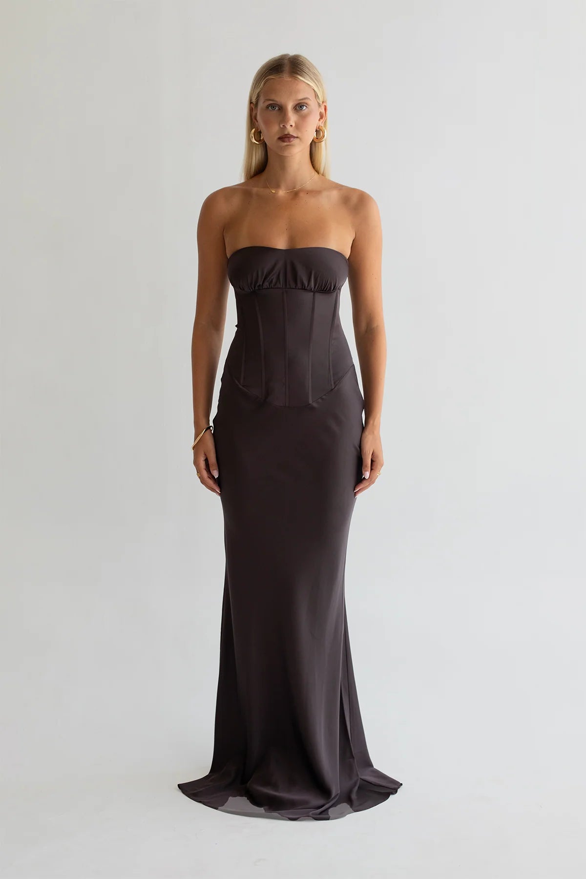 Hntr (Hunter) the Label Ashton Gown Hire in Brown. Perth Dress Hires, available Australia-wide! Fast delivery or local in-store pickups available. Book now.