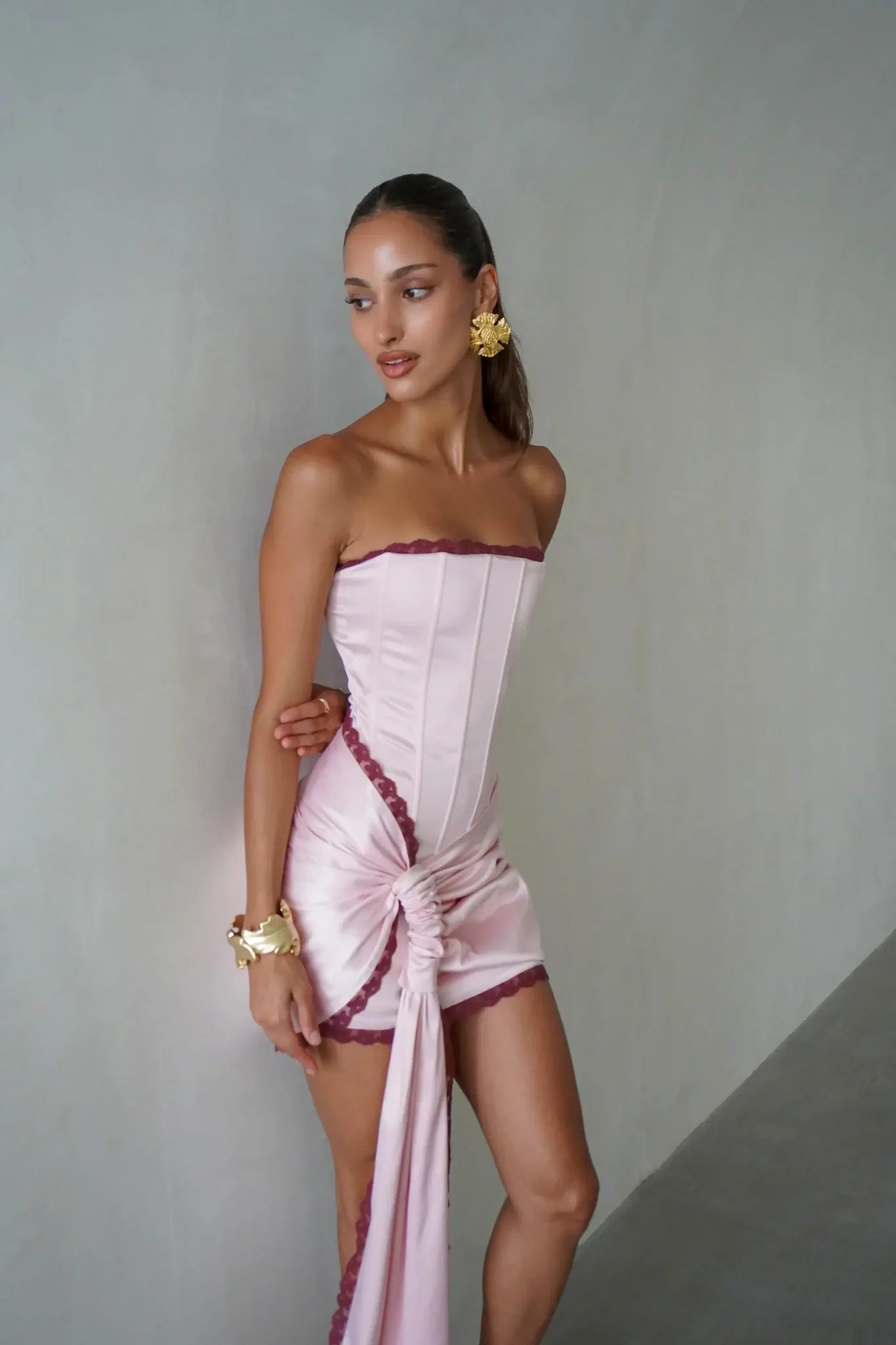 Deconduarte Mira Mini Set - Two-piece with a vertical, boned corset top & A-line mini skirt. Corset and Mini Skirt both feature wine-coloured lace trim!